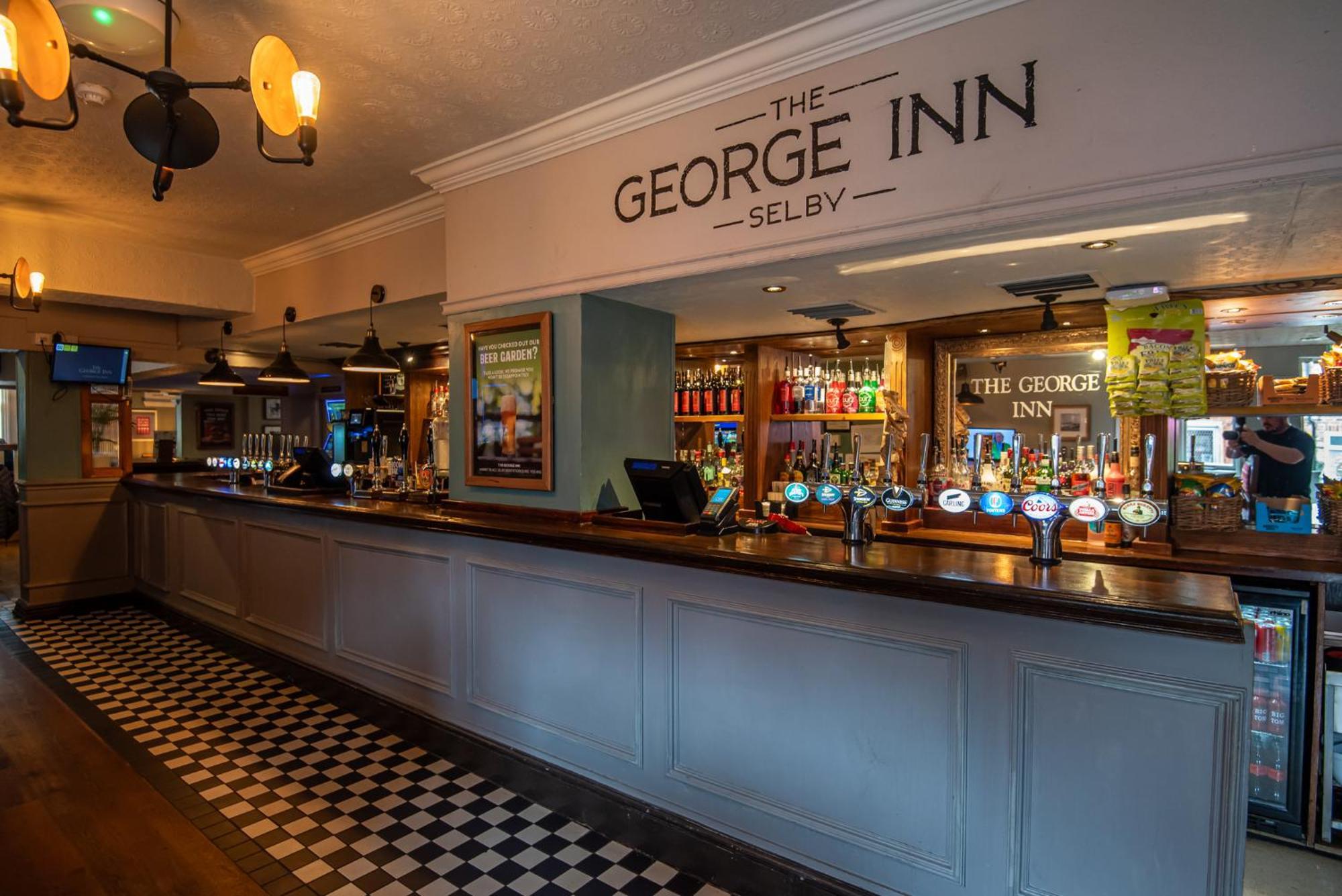 The George Inn Селби Екстериор снимка