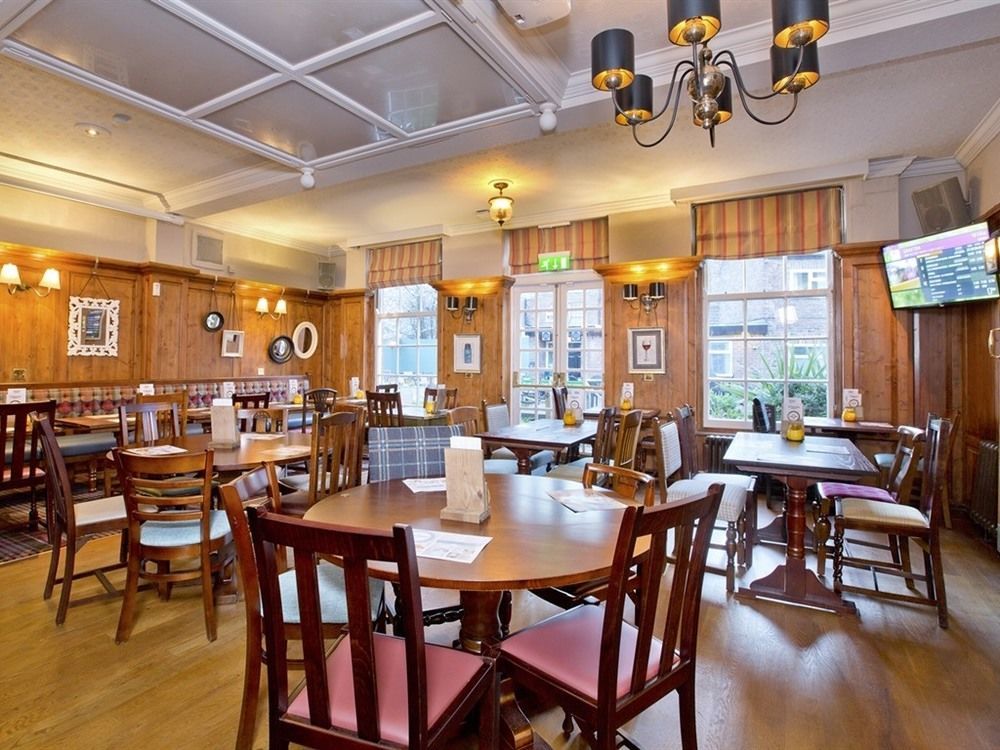 The George Inn Селби Екстериор снимка